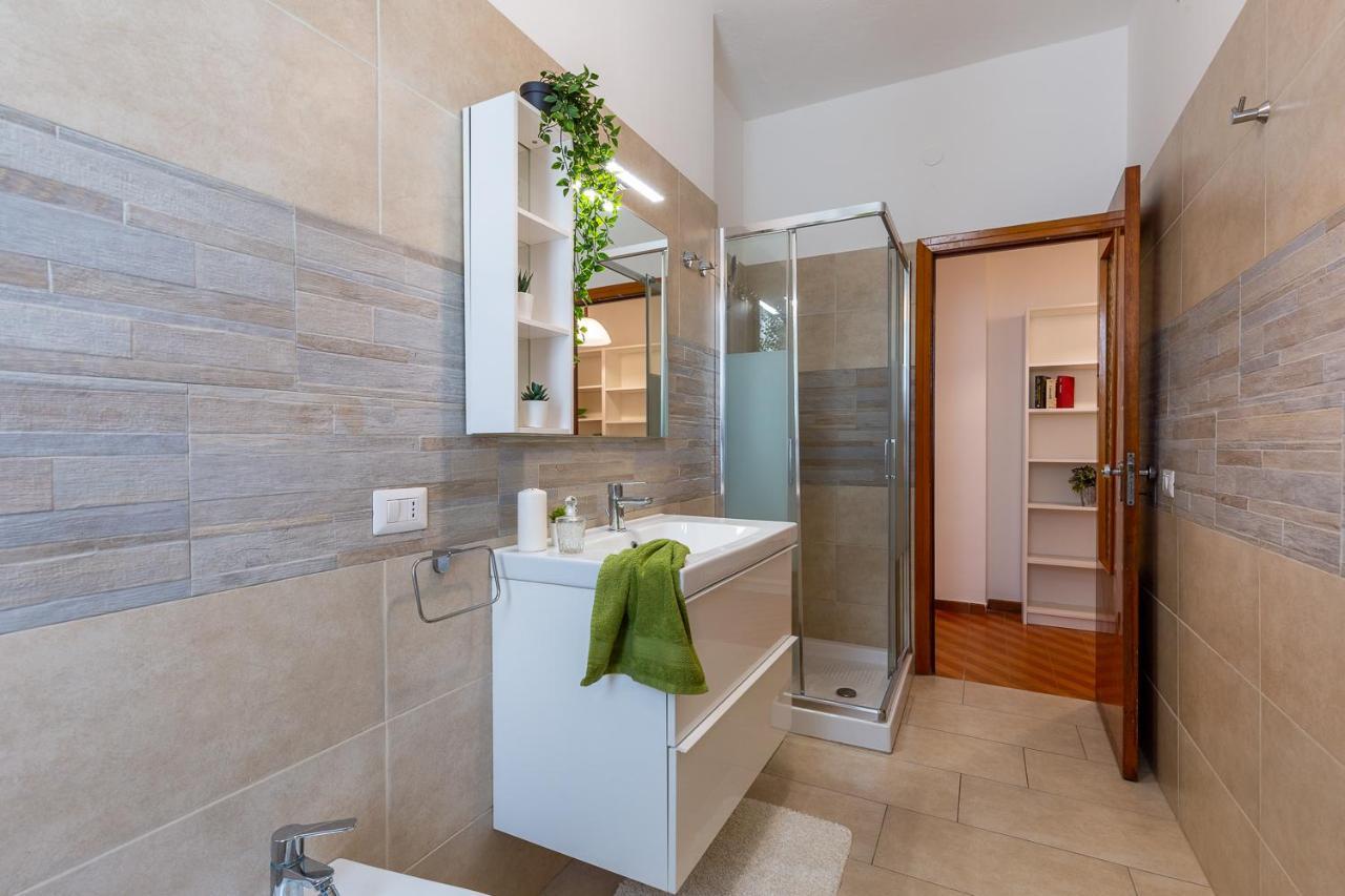 Dal Cavaliere Apartment กาญารี ภายนอก รูปภาพ